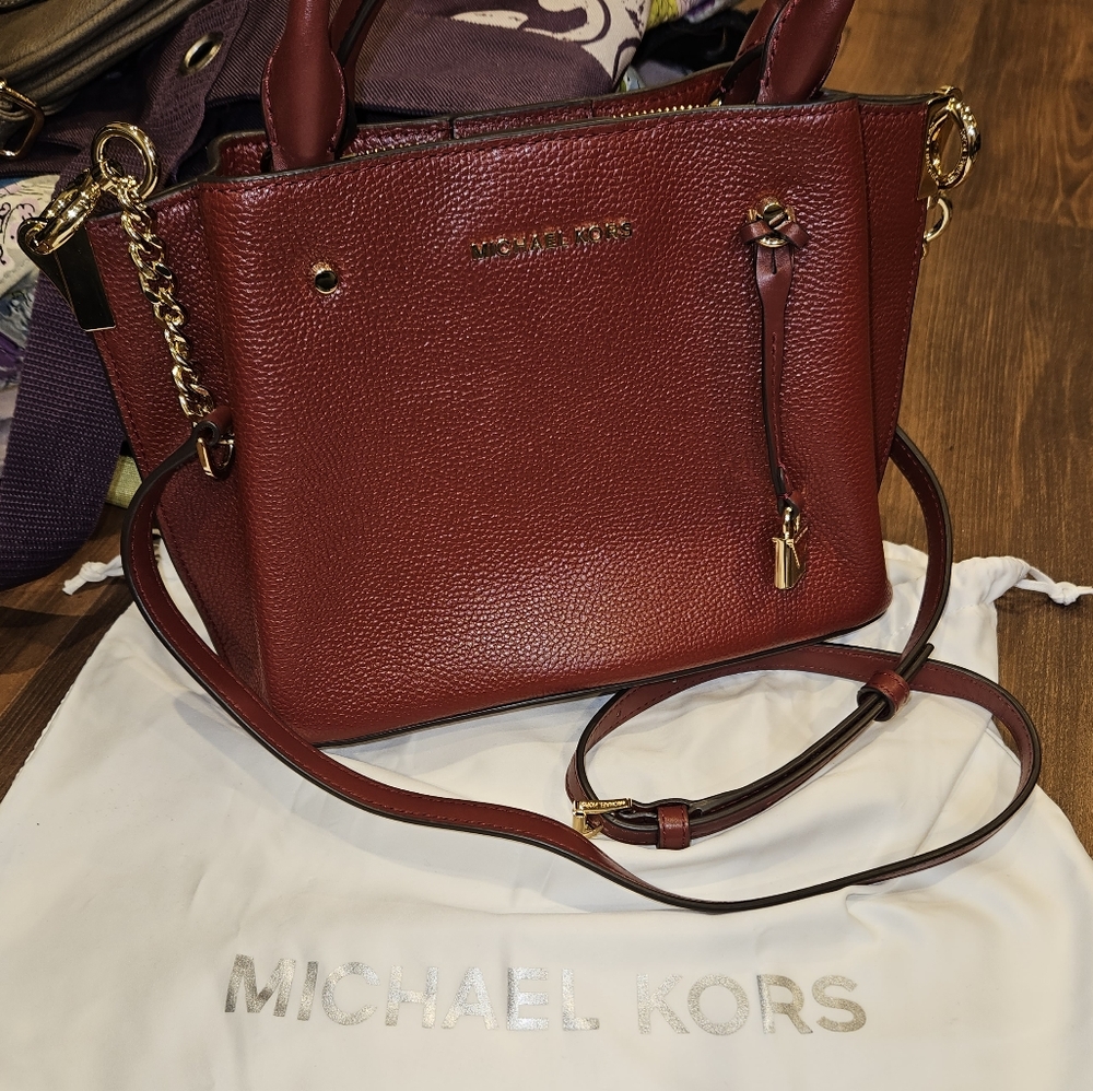 Brand New! Michael Kors Small Crossbody
